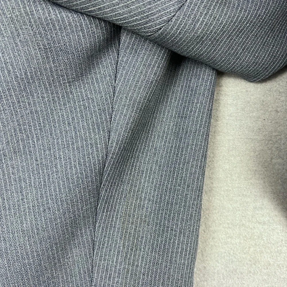 Anderson-Little Mens 3 Piece Suit Gray Pinstripe‎ Blazer Vest Trousers Vintage